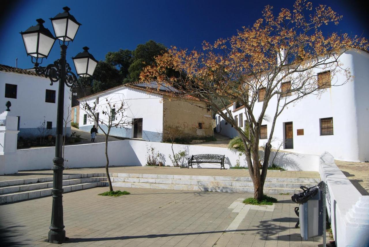 El Alojamiento Rural De Peter Aracena Exterior foto